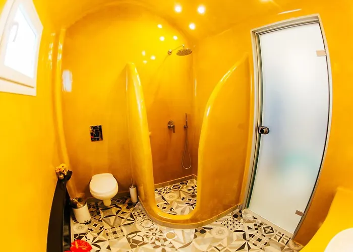 Floresita Daire Fira (Santorini)